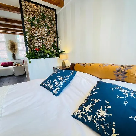 Luxury Suites The Enlightened House Отель типа 