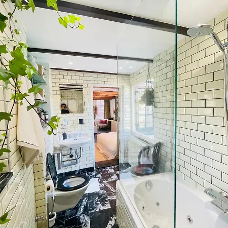 Luxury Suites The Enlightened House Амстердам